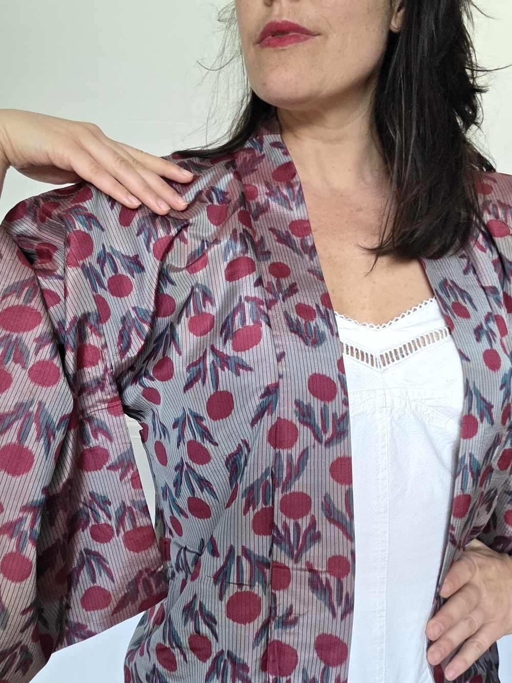 Vintage Japanese Haori Jacket – Berry & Botanical Print with Crimson Silk Lining